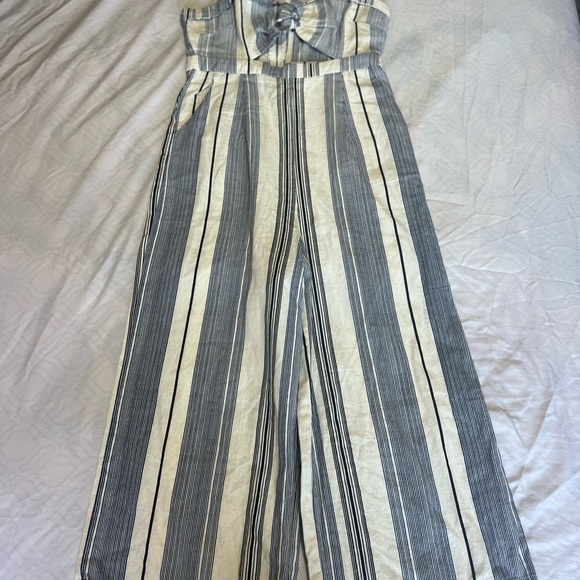 Romper - Picture 1 of 4